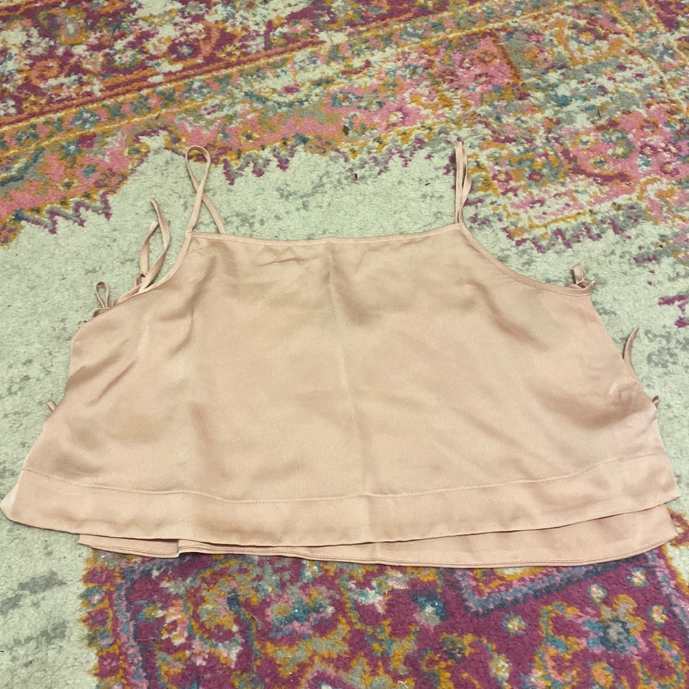 Pink Top with ties on the sides!